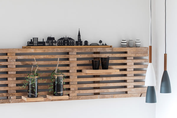 Skive Skyline i eg og stål designet af BB Designmind.
